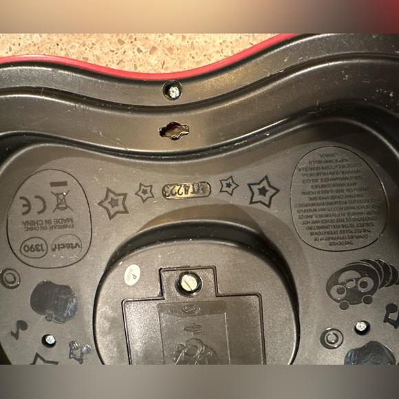 VTech Alphabet Apple Electronic Learning Toy Activities Play Modes Time Concepts - Picture 6 of 15